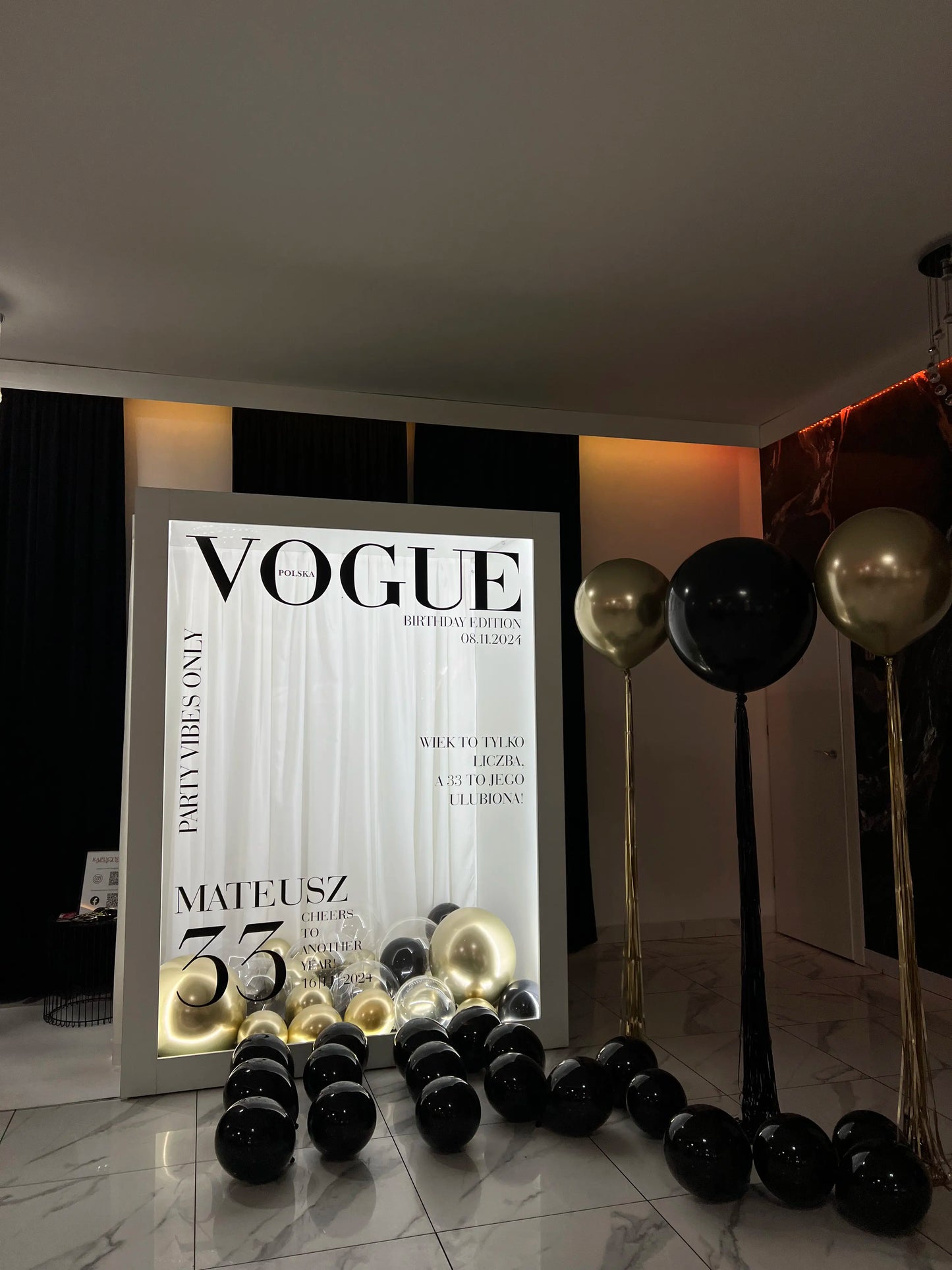 PhotoBox VOGUE (photo box)